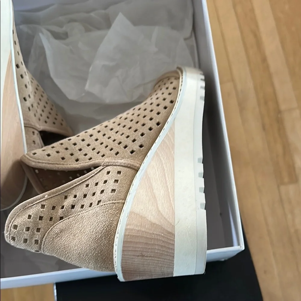 Perforated Tan Ankle Boots - Picture 4 of 8